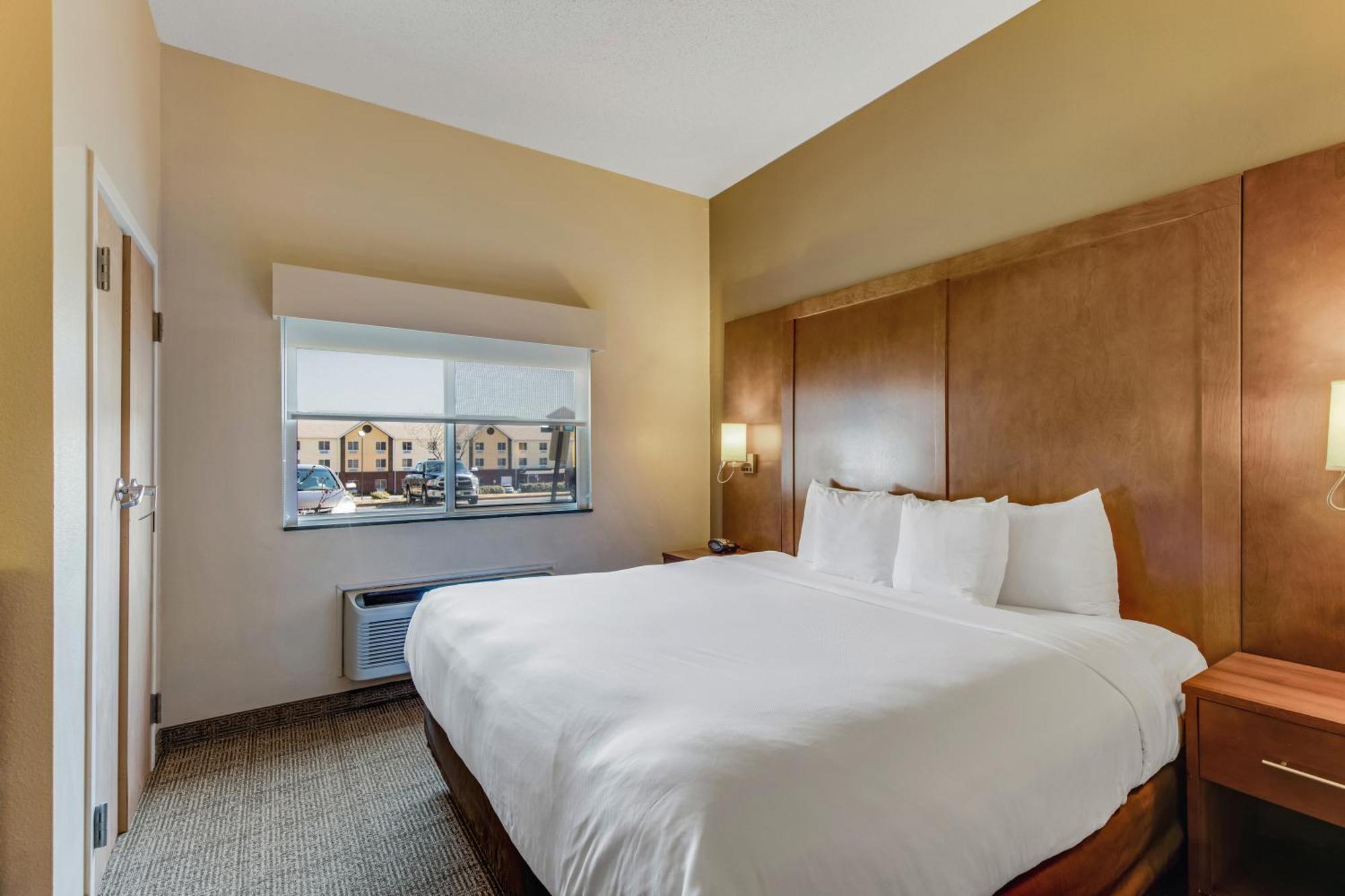 Comfort Suites Huntsville Midcity District At Research Park Buitenkant foto