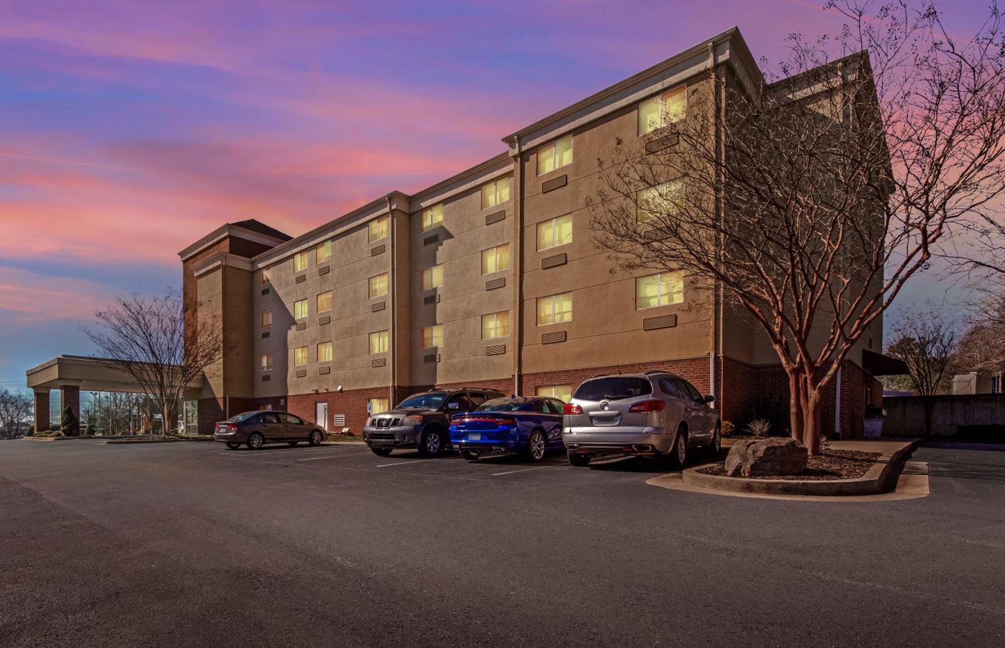 Comfort Suites Huntsville Midcity District At Research Park Buitenkant foto