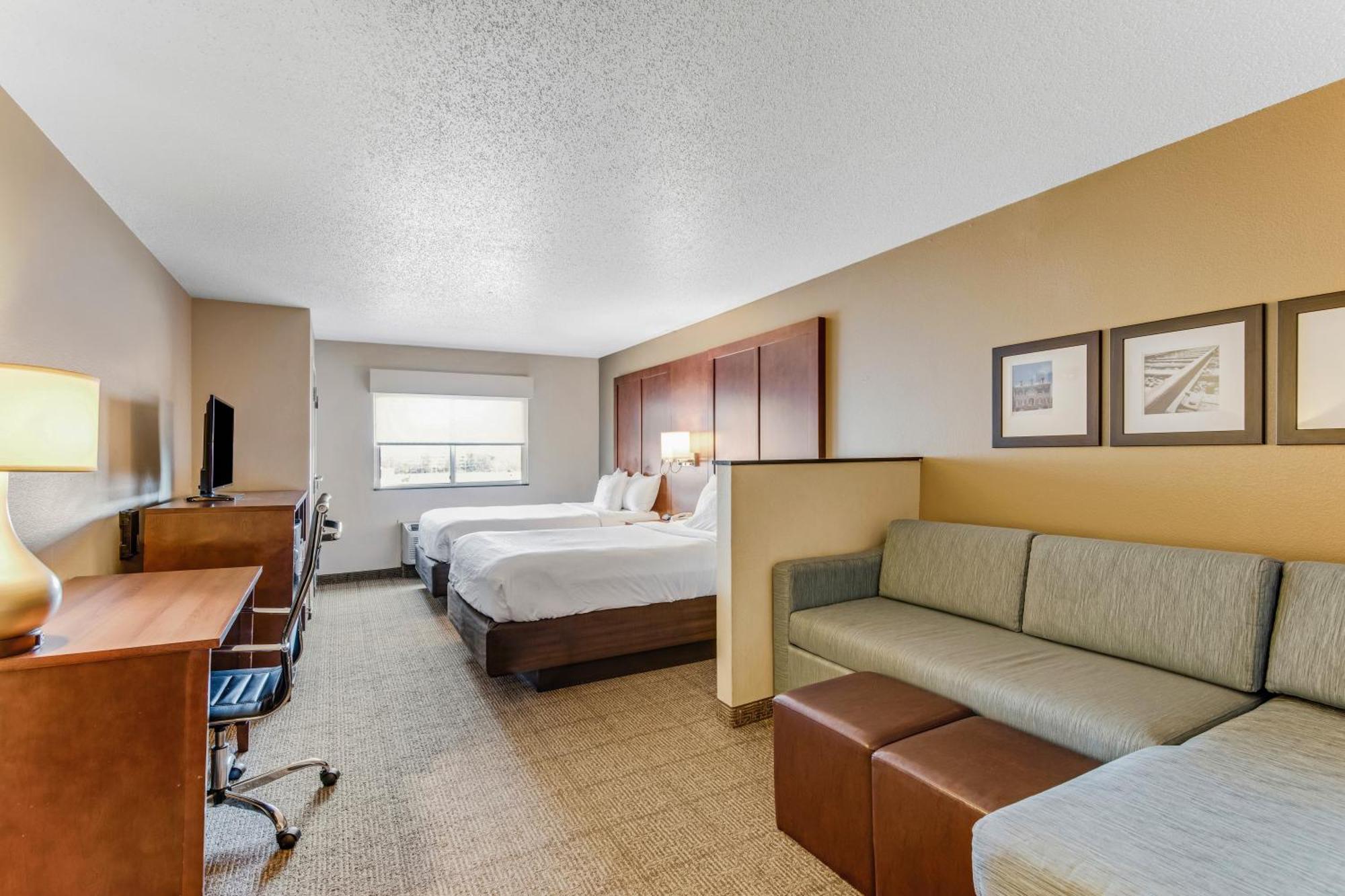 Comfort Suites Huntsville Midcity District At Research Park Buitenkant foto