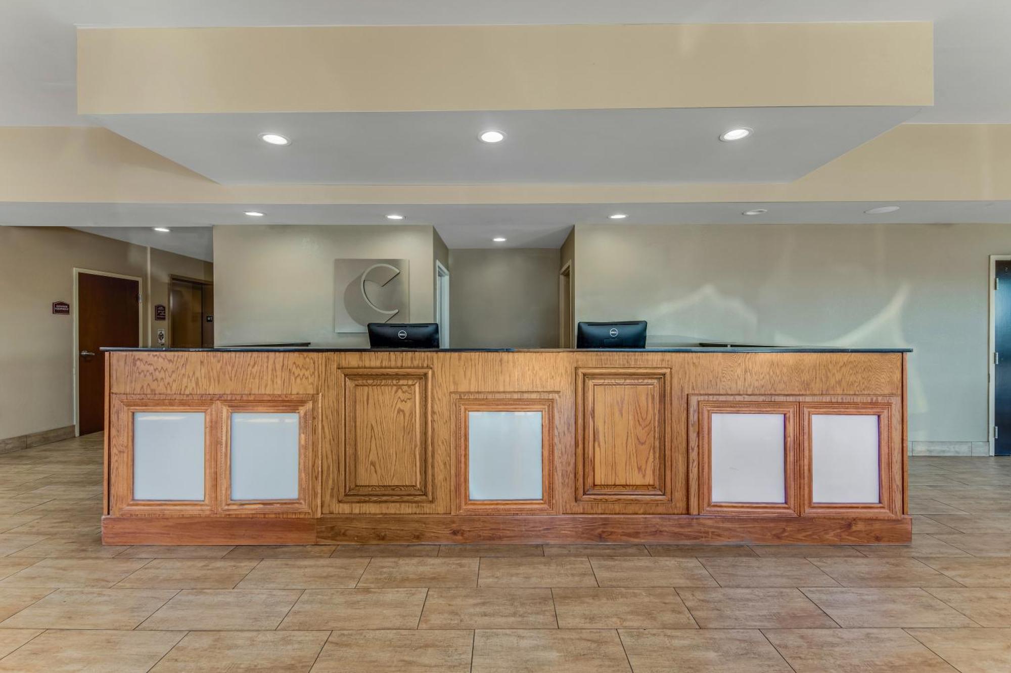 Comfort Suites Huntsville Midcity District At Research Park Buitenkant foto