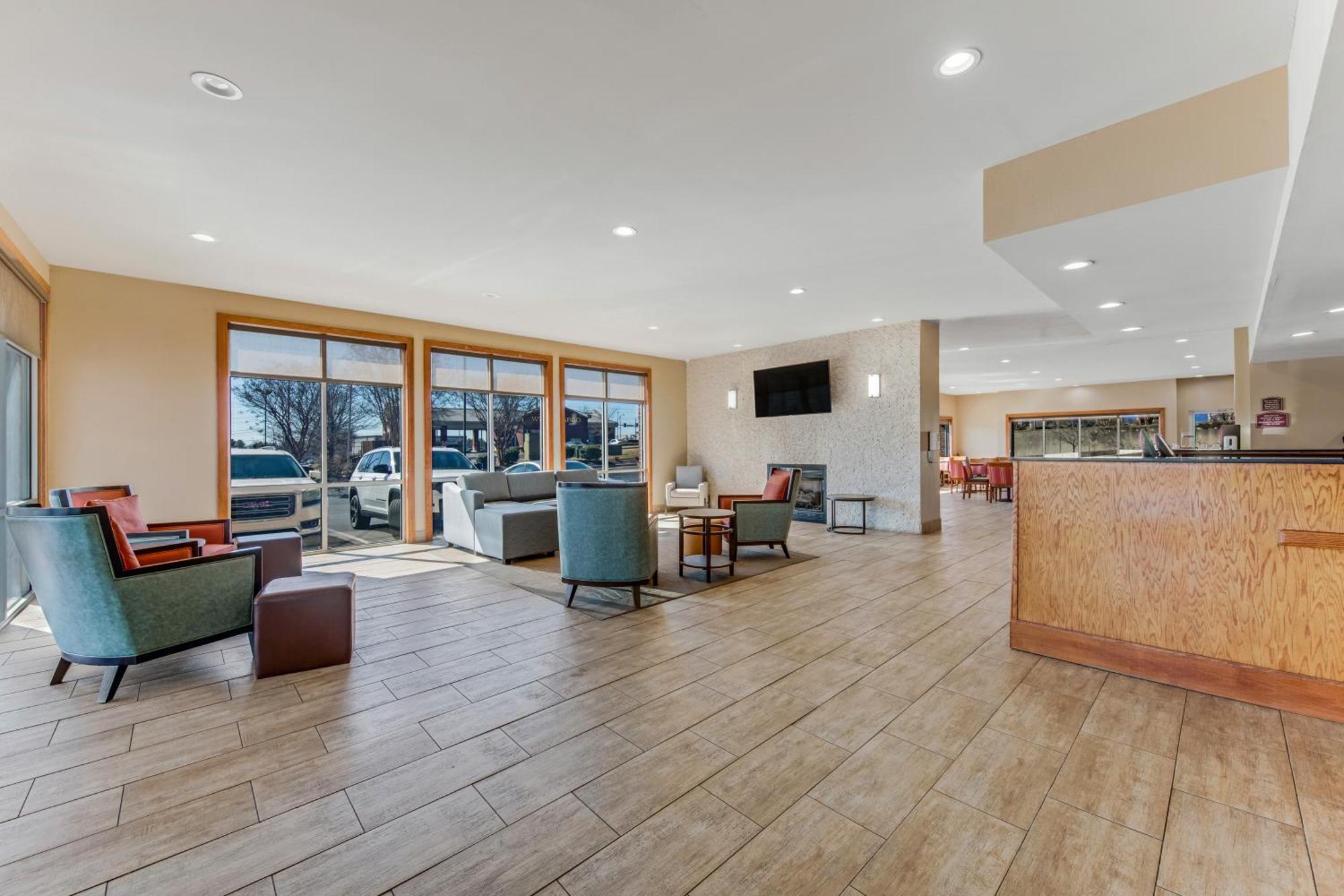 Comfort Suites Huntsville Midcity District At Research Park Buitenkant foto