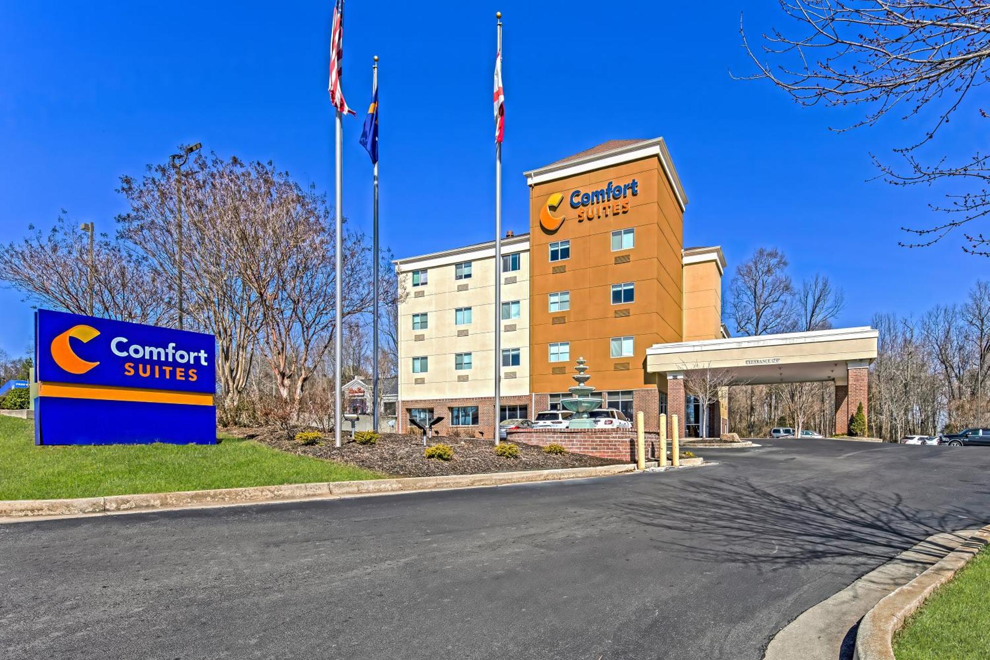 Comfort Suites Huntsville Midcity District At Research Park Buitenkant foto